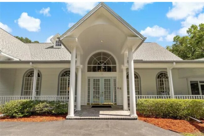 Building Photo - 21033 Violet Rd