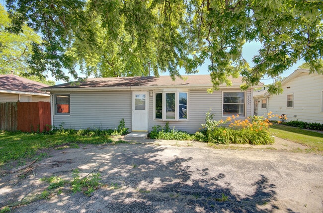 Primary Photo - 2024 Plainfield Rd