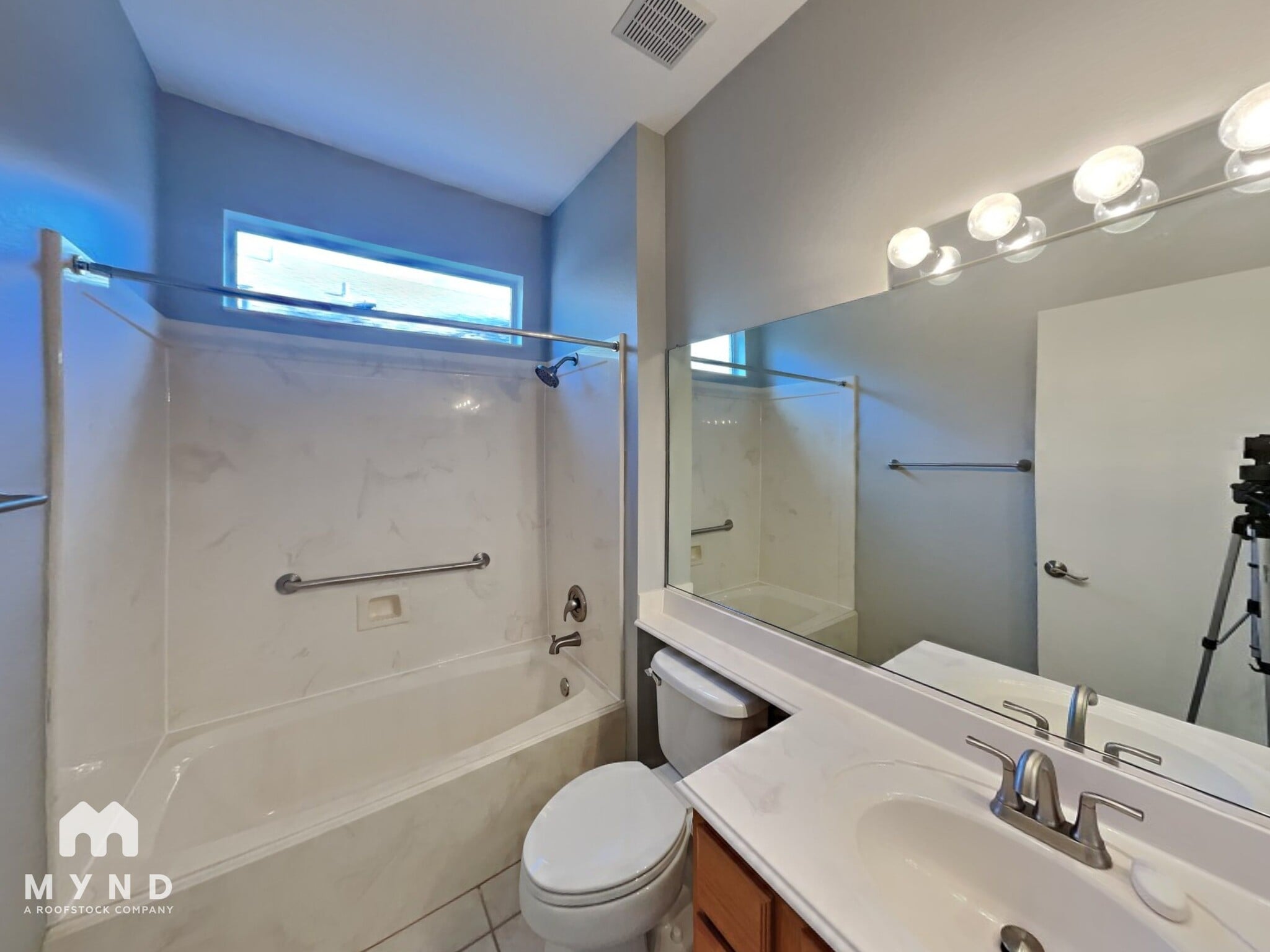 Building Photo - 288 Whispering Wind Dr