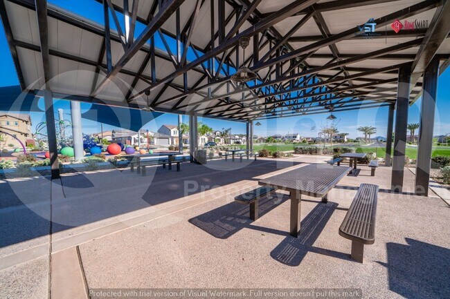 Building Photo - 9624 E Twinkle Cir