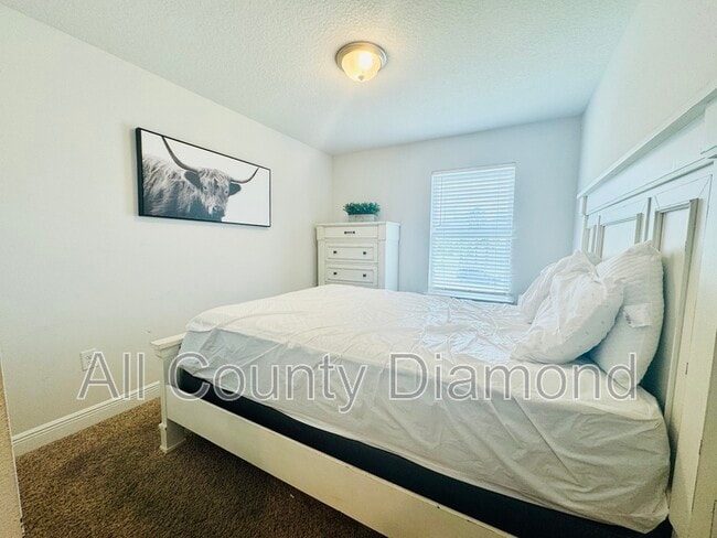 Building Photo - 7478 Shadow Lake Dr