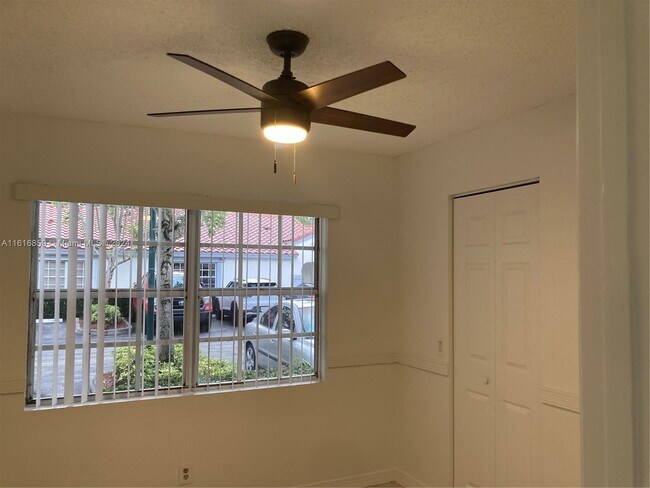Building Photo - 1450 Springside Dr