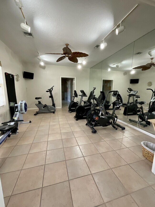 Building Photo - 7954 Stirling Bridge Blvd S