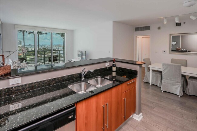 Building Photo - 325 S Biscayne Blvd