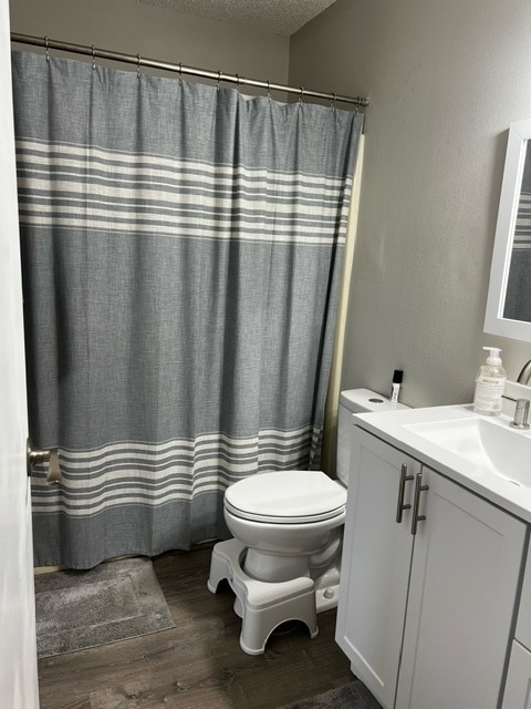 main bath shower/tub - 927 Capri Isles Blvd