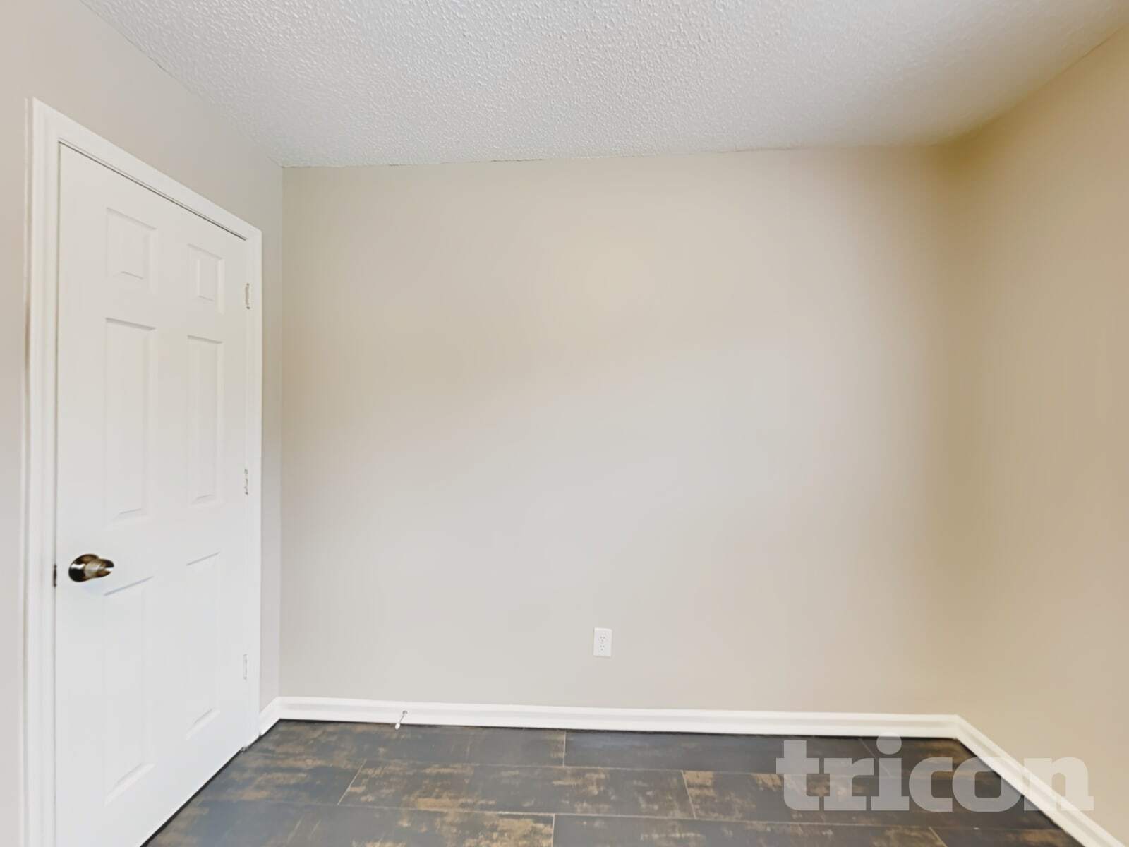 Building Photo - 1026 Summit Hills Dr