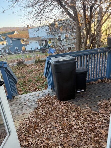 Building Photo - 235 Scott St