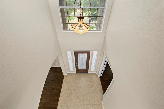 Building Photo - 10907 Lombardia Ct
