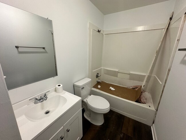 Building Photo - Remodeled 3-Bedroom Home in Blackstone!