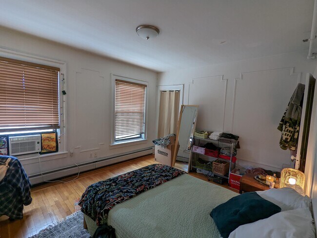 Building Photo - 403 Washington St