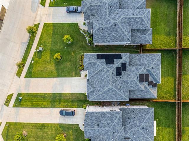 Building Photo - 704 Fencerow Trl