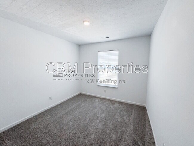 Building Photo - 3489 Briarwick Dr