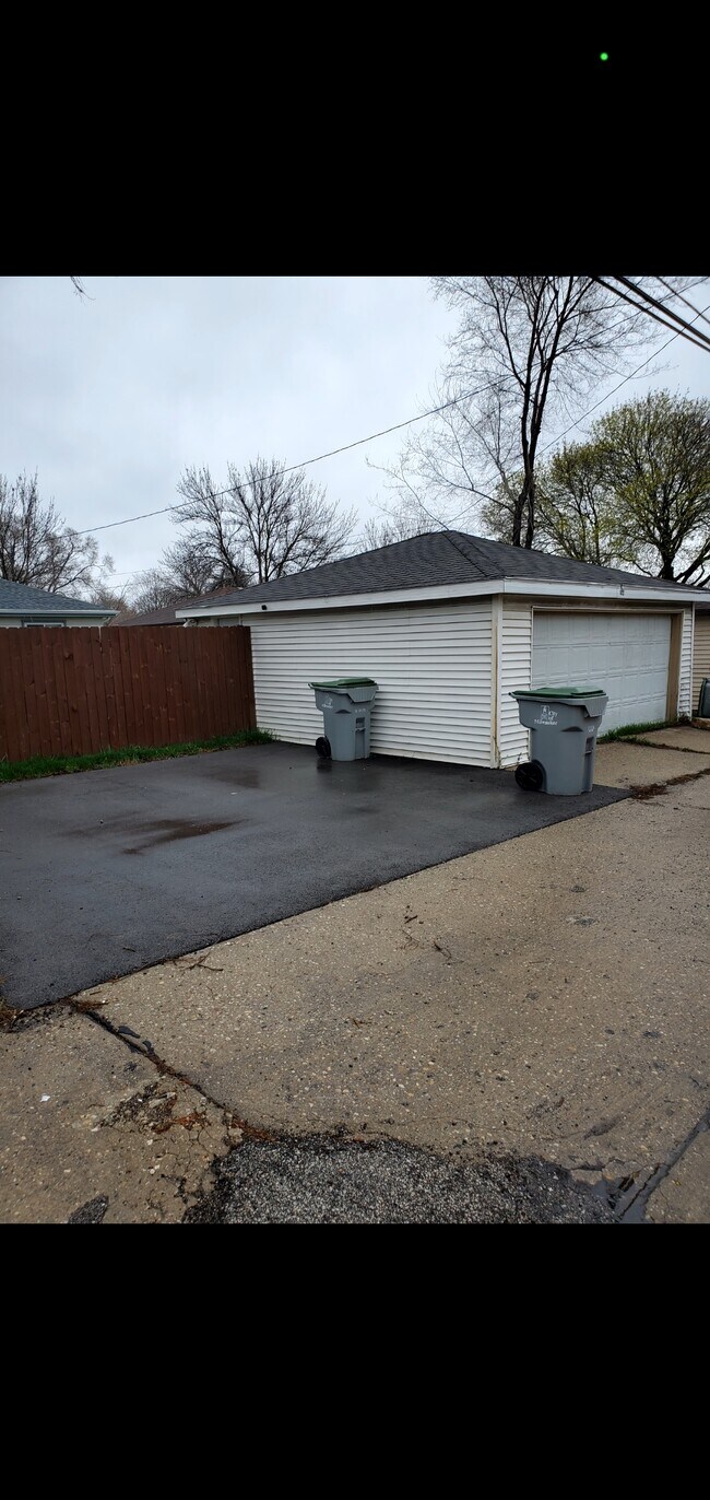 Garage with slab. - 8223 W Grantosa Dr