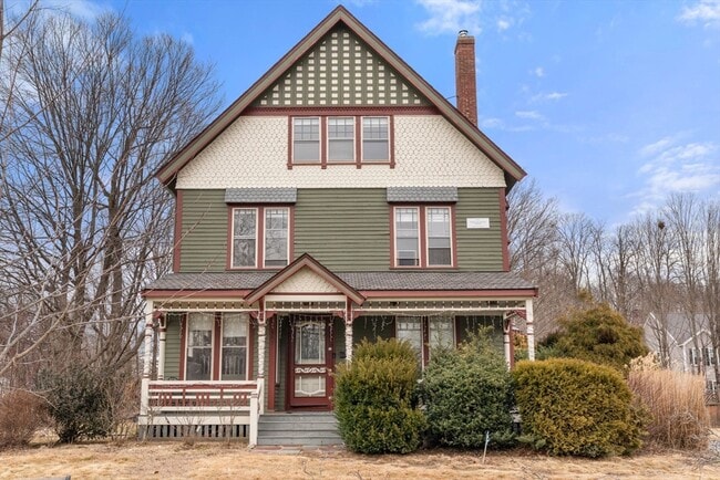 Building Photo - 187 Pleasant St