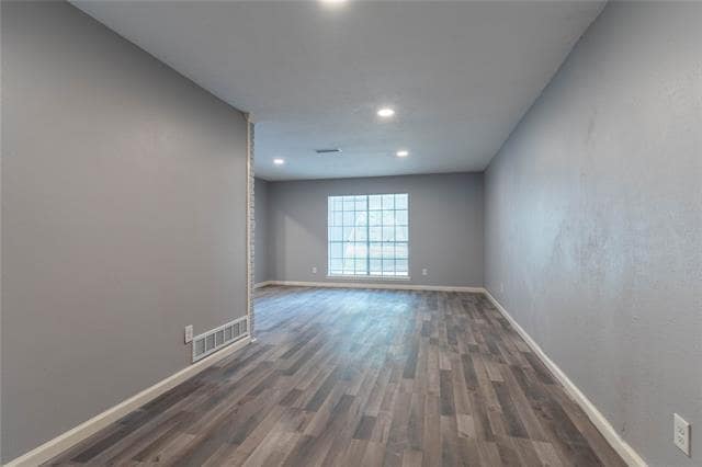 Building Photo - 7611 Dentcrest Dr