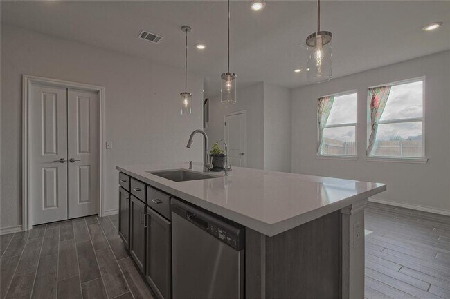 Building Photo - 147 Breccia Trl