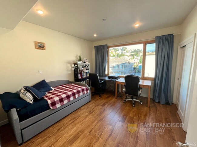 Building Photo - 1 San Bruno Ave