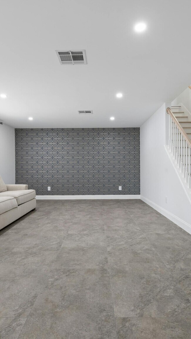 Building Photo - 3809 Haleys Way