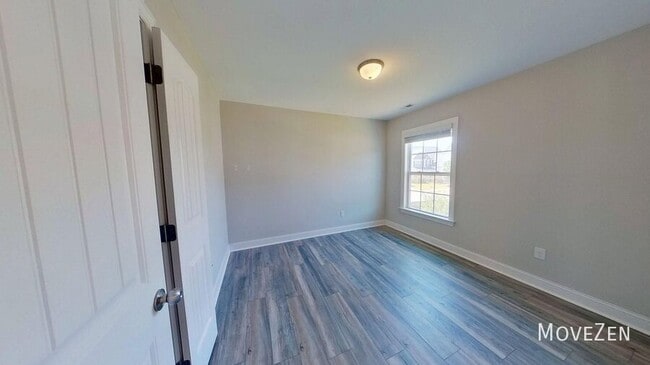Building Photo - 1136 Valley Dale Dr