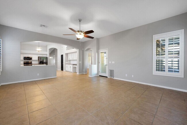 Building Photo - 3308 W Adobe Dam Rd