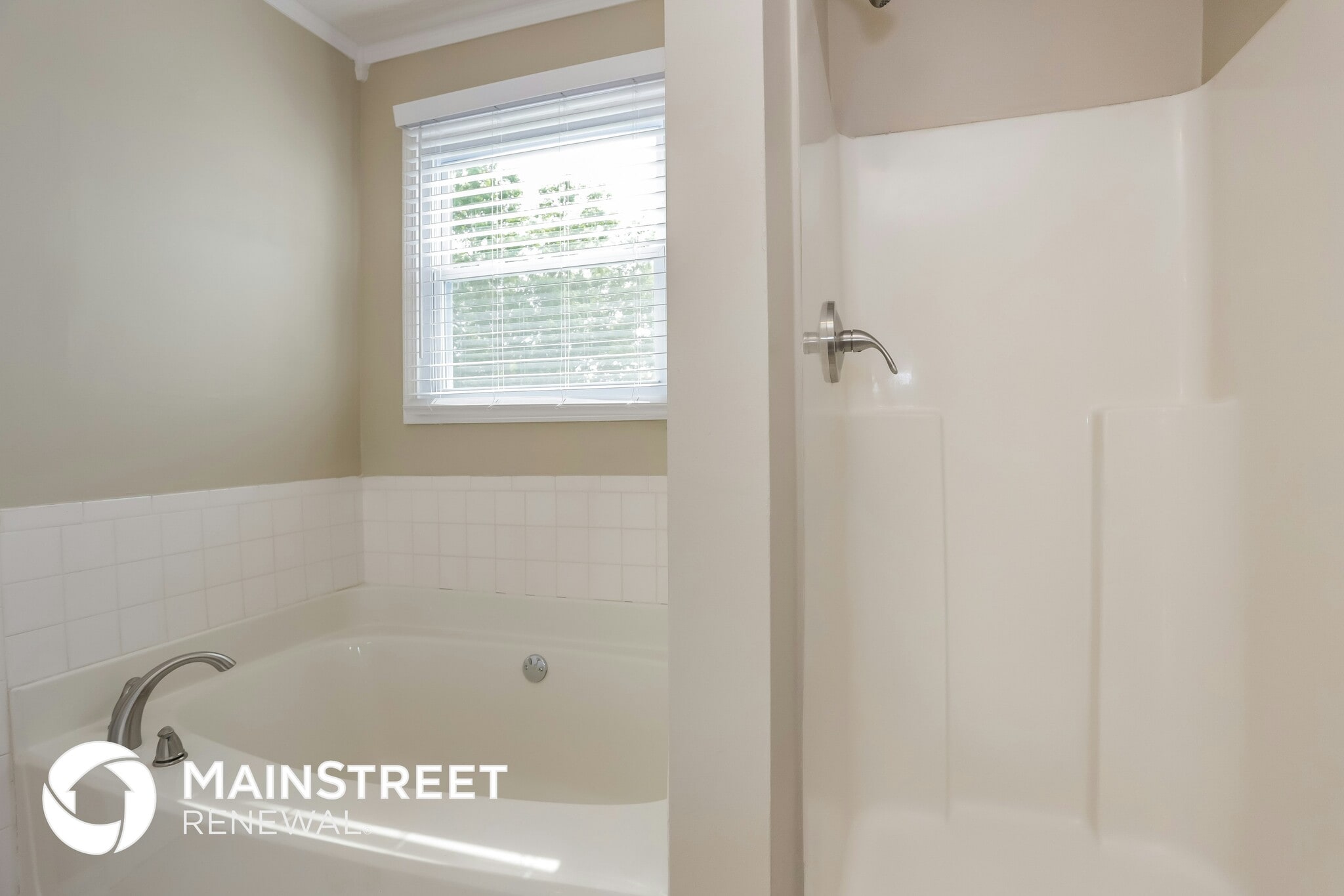 Building Photo - 1206 Ling Way