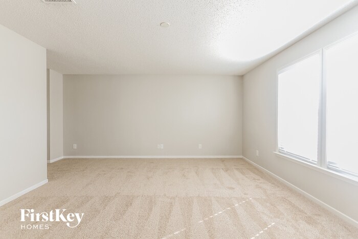 Building Photo - 8250 S Rising Sun Dr