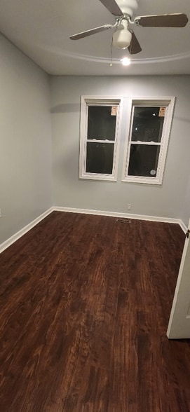 Building Photo - 505 North Point Rd