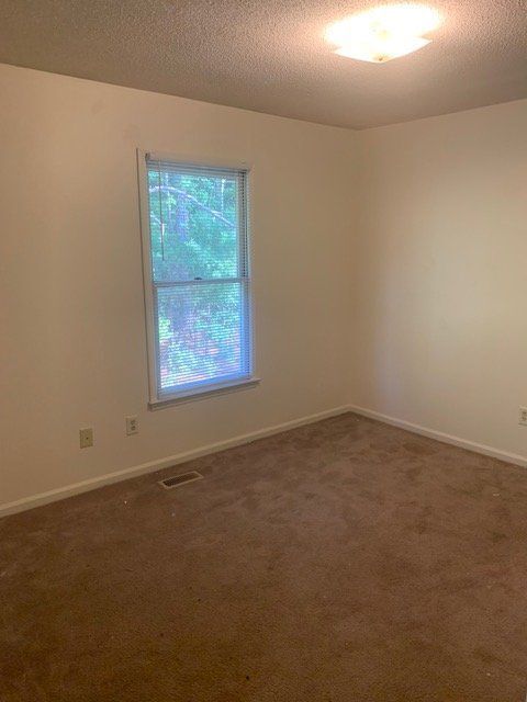 Building Photo - 920 B's Barbeque Rd