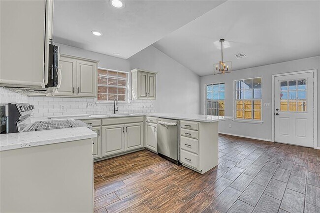 Building Photo - 2805 Shiloh Ln