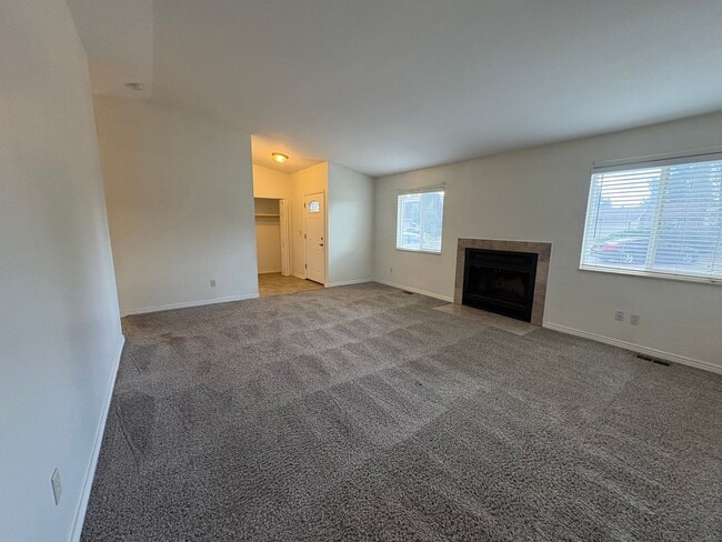 Building Photo - Amazing 1 Level Home in popular Southwest ...