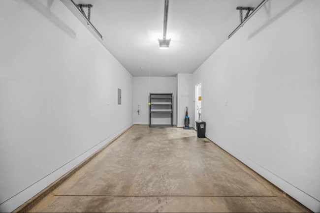 Building Photo - 3 Bed, 2.5 Bath - Lucky Penny - Furnished ...