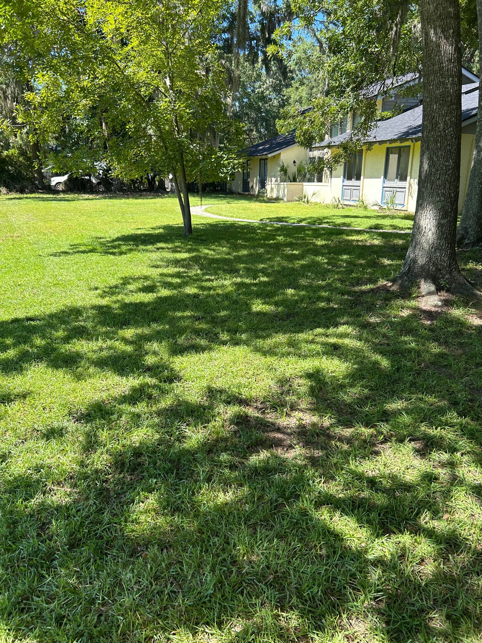 Building Photo - 129 Dutch Island Dr