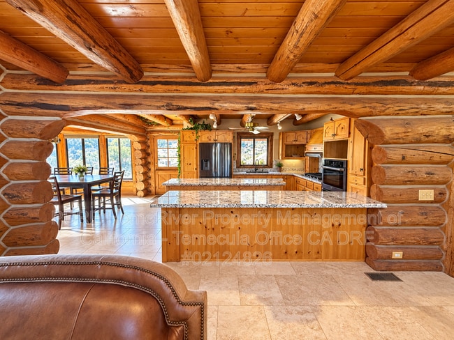Building Photo - 60766 Table Mountain Rd