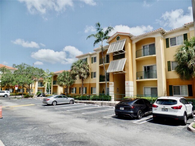 Building Photo - 7330 NW 114th Ave