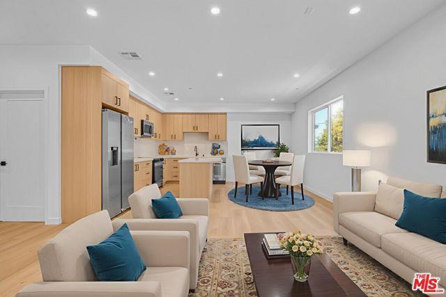Building Photo - 10826 1/2 Hesby Street, Los Angeles, CA 91...
