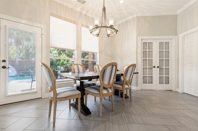 Building Photo - 6011 Shady Alcove Ct