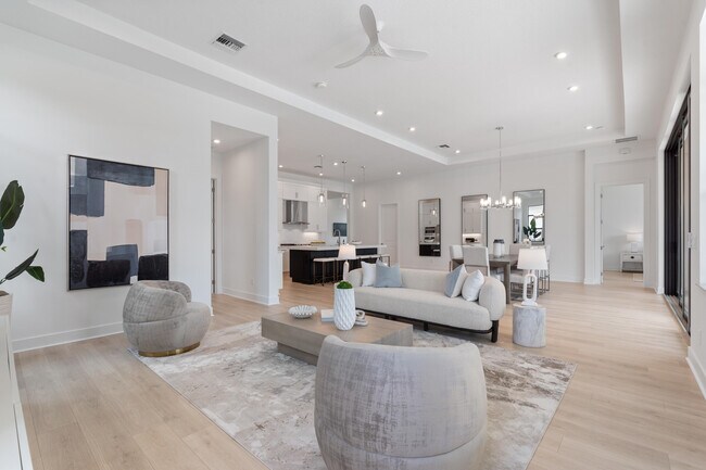 Building Photo - 13621 Le Christine Dr