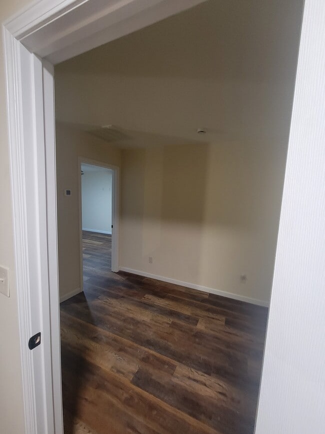 Building Photo - 1443 Moody Farm Rd