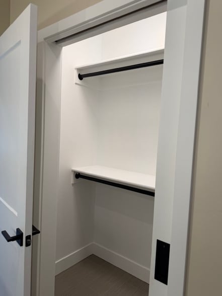 Building Photo - 1404 NW Kingston Ave