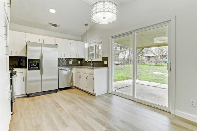 Building Photo - 5205 Palo Blanco Ln