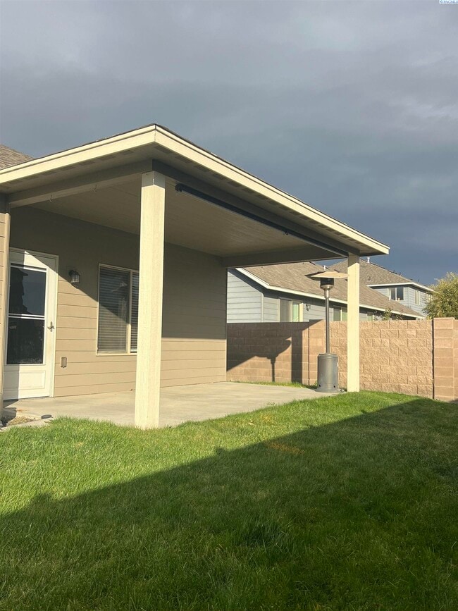 Building Photo - Sourthridge Area for rent