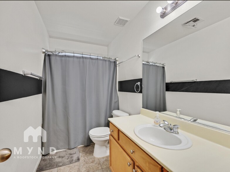 Building Photo - 9105 White Eyes Ave