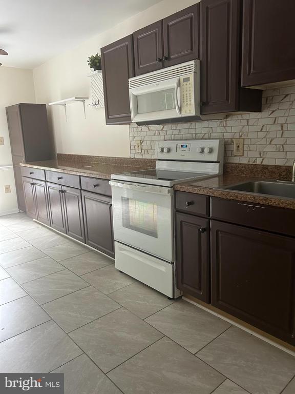 Building Photo - 103 Potomac Hills Dr