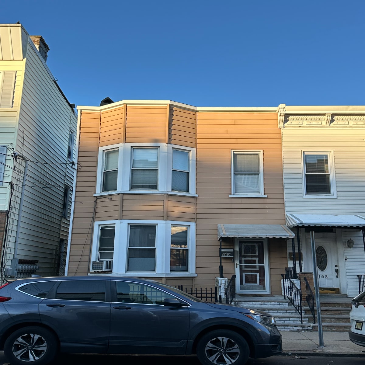 Building Photo - 160 Hopkins Ave