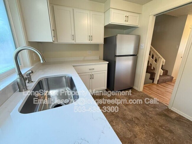 Building Photo - 1634 SW Knollbrook Pl