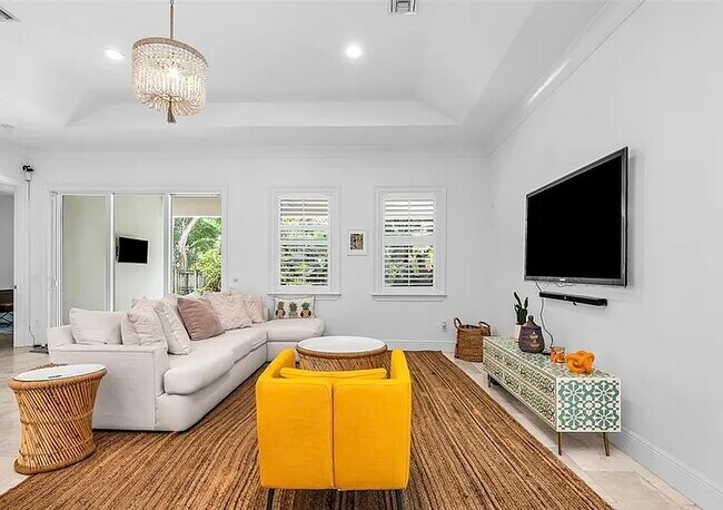 Building Photo - 11091 Bitternut Hickory Ln