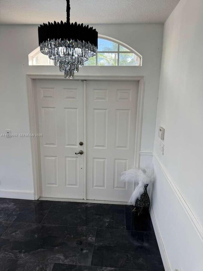 Building Photo - 7109 Walden Pond Ct