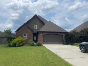 Building Photo - 316 Meadow Way