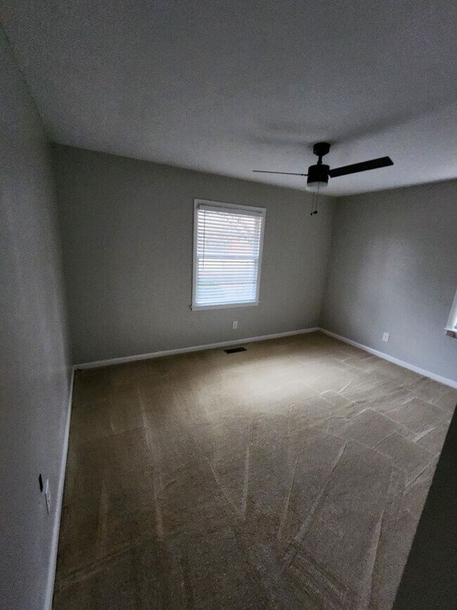 Building Photo - WELMAR