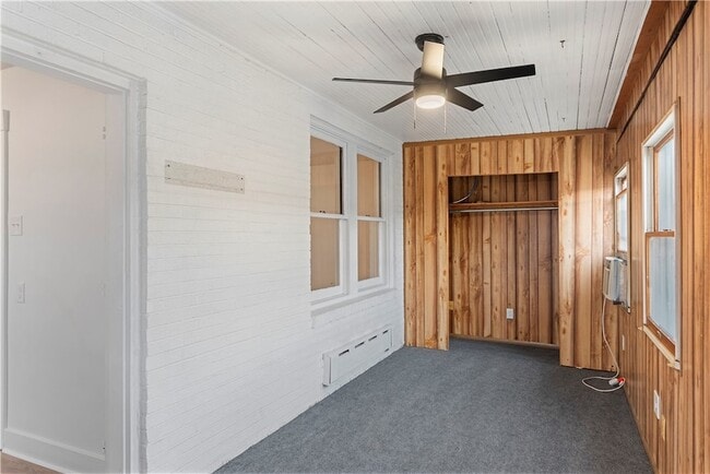 Building Photo - 734 Monongahela Ave